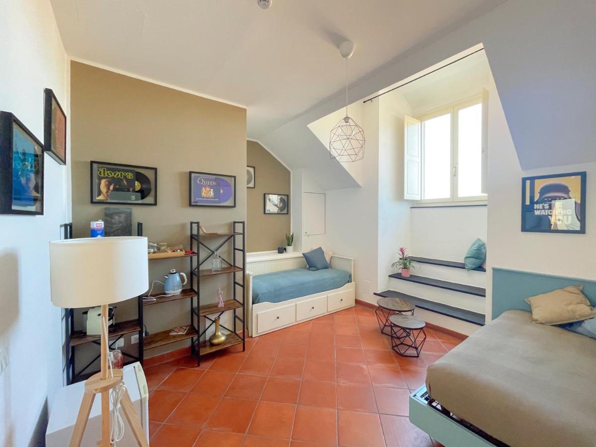 Palazzo Oddo Rental Rooms Albenga Exterior photo