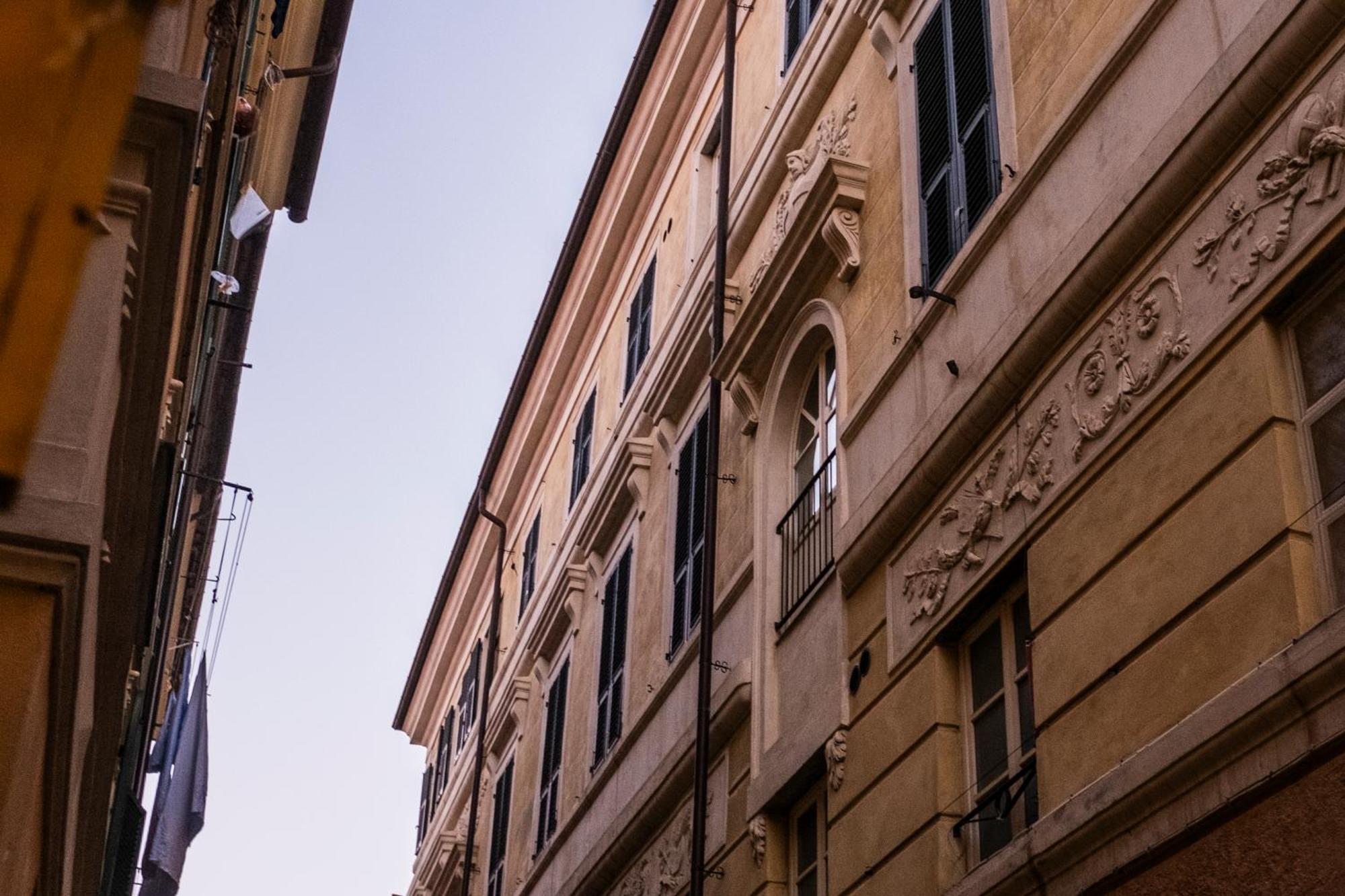 Palazzo Oddo Rental Rooms Albenga Exterior photo